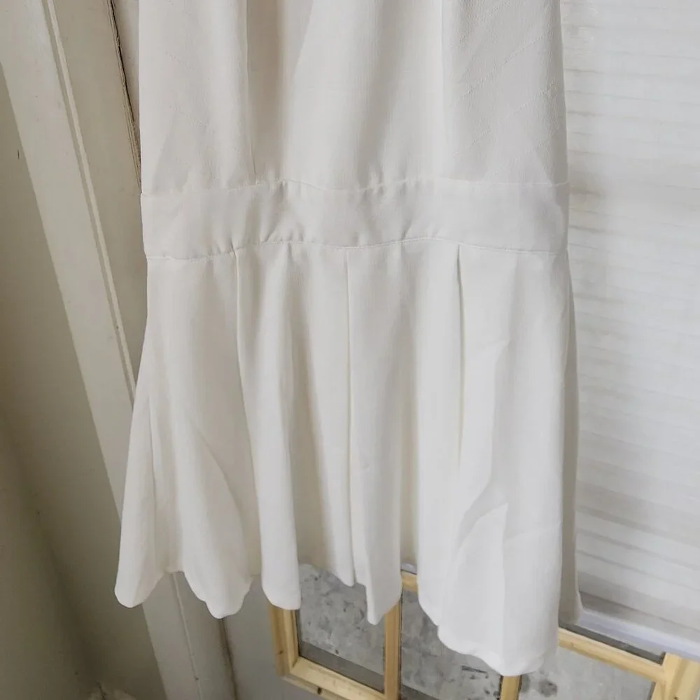 White haulted dress size m - Picture 2 of 9